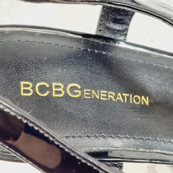 BCBGeneration Preize Black Patent Faux Leather Slingback Heeled Sandals B397 - Picture 7 of 10